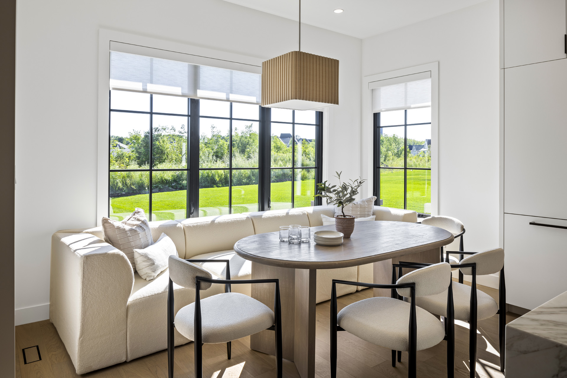 Cobble Beach Showhome dining room